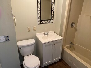 2466 3rd St in Cuyahoga Falls, OH - Building Photo - Building Photo