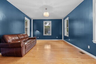 2 Terrace Ave in Newton, MA - Building Photo - Building Photo