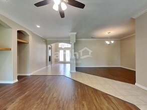10444 Canary Isle Dr in Tampa, FL - Building Photo - Building Photo