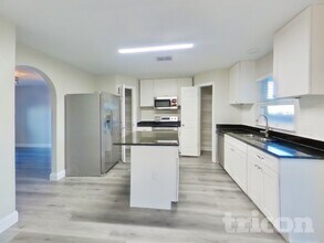 426 Elgin Blvd in Davenport, FL - Building Photo - Building Photo