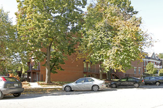 Maryland Lofts in St. Louis, MO - Foto de edificio - Building Photo