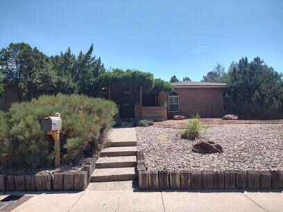 5012 General Bradley St NE in Albuquerque, NM - Building Photo
