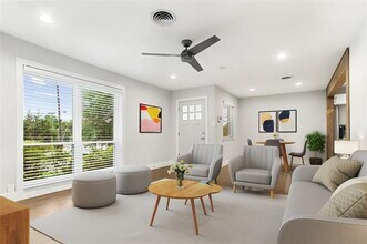 10005 Newcombe Dr in Dallas, TX - Building Photo - Building Photo