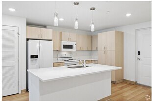 Cypress Square Apartments in Sarasota, FL - Building Photo