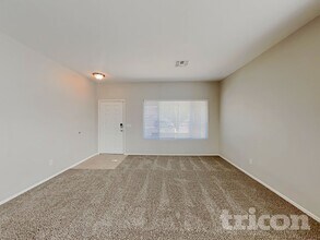 506 S 124th Ave in Avondale, AZ - Foto de edificio - Building Photo