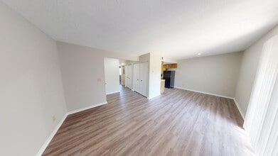 Spacious 1, 2 & 3 Bedrooms! in Tipton, IN - Building Photo - Building Photo