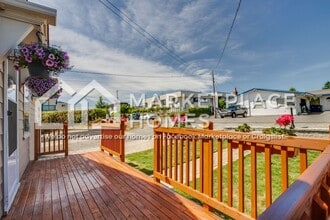 615 S 225th St in Des Moines, WA - Building Photo - Building Photo