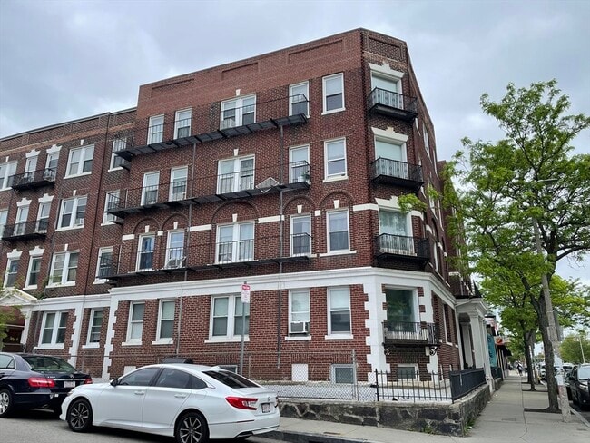47 Park Vale Ave, Unit #1 in Boston, MA - Building Photo - Building Photo
