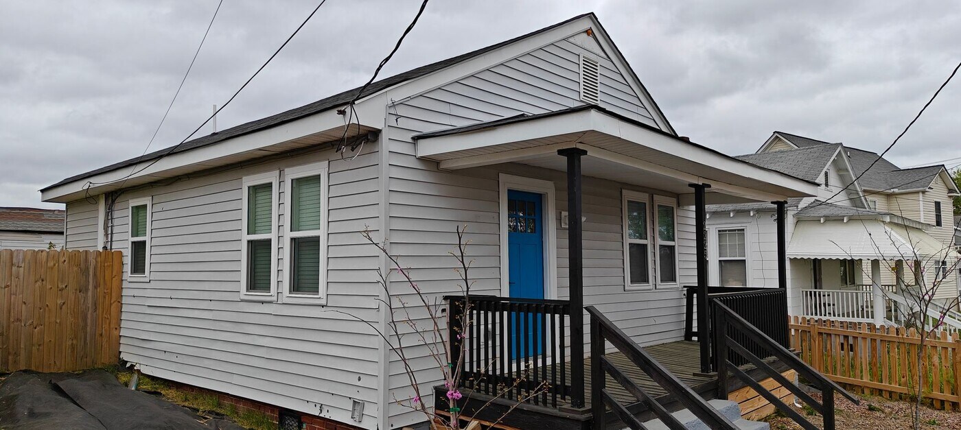 2225 Wise St in Richmond, VA - Building Photo