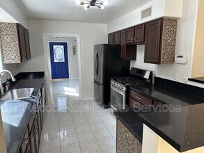 2027 Old Bend Rd in El Cajon, CA - Building Photo - Building Photo
