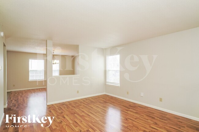 339 Winterset Way in Greenwood, IN - Building Photo - Building Photo