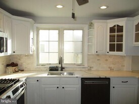 121 Hoover Ave in Hamilton Township, NJ - Building Photo