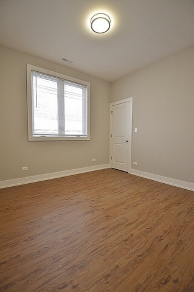 215 S Hamilton Ave-Unit -3S in Chicago, IL - Building Photo - Building Photo