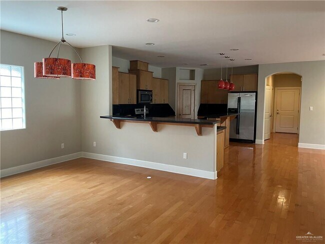 20 E Thornhill Ave in McAllen, TX - Building Photo - Building Photo