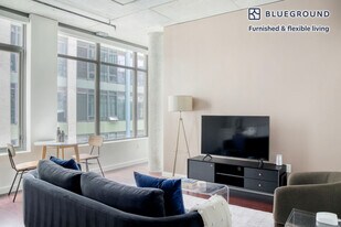 62 Cedar St in Seattle, WA - Building Photo