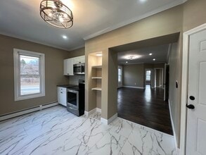 380 Wilson Rd in Fall River, MA - Building Photo - Building Photo