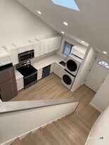 38 Putnam Green in Greenwich, CT - Building Photo