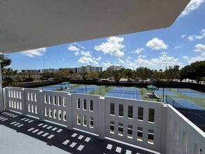 919 Hillcrest Dr in Hollywood, FL - Foto de edificio - Building Photo