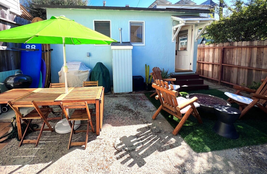 140 Hart Ave in Santa Monica, CA - Foto de edificio