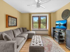 228 Commonwealth Ave, Unit 9 in Boston, MA - Building Photo - Building Photo