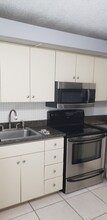 2205 Belleair Rd, Unit A23 in Clearwater, FL - Building Photo - Building Photo