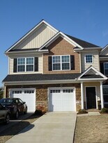 802 Braemar Creek in Williamsburg, VA - Building Photo