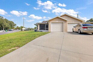 1401 Wood Duck Ln in Fruitland Park, FL - Building Photo
