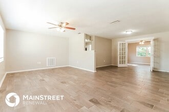 7525 Foxbloom Dr in Port Richey, FL - Building Photo - Building Photo