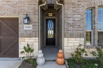 10401 Trail Ridge Dr in Fort Worth, TX - Building Photo - Building Photo
