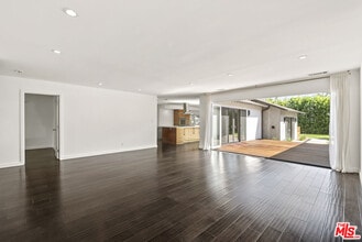 5120 Stern Ave in Los Angeles, CA - Building Photo - Building Photo