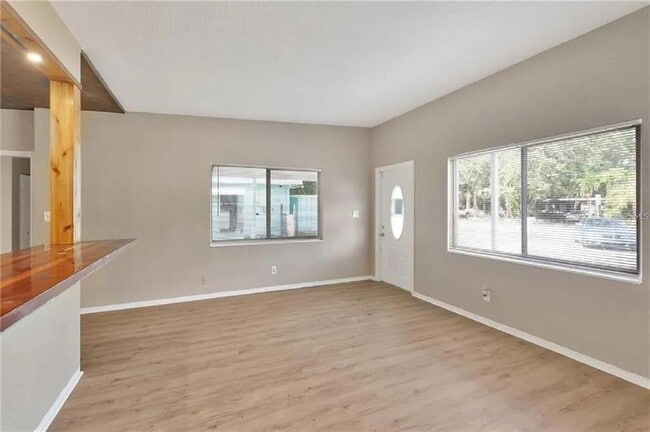 10184 66th Ave in Seminole, FL - Building Photo - Building Photo
