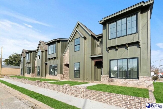 property at 501 W Cheves St