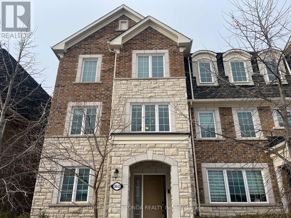 3045 George Savage Ave in Oakville, ON - Building Photo