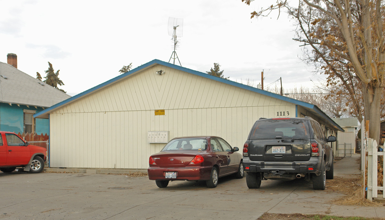 1113 Cherry Ave in Yakima, WA - Building Photo