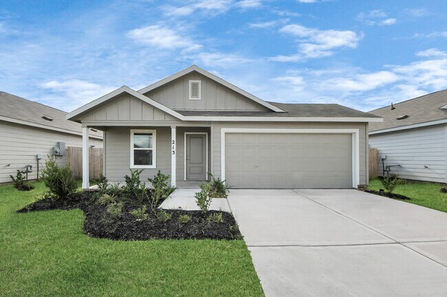 213 Nicholas Rd in Wharton, TX - Foto de edificio - Building Photo