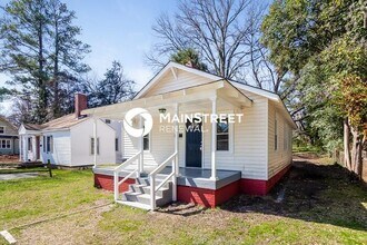 2208 Camp Greene St in Charlotte, NC - Building Photo - Building Photo