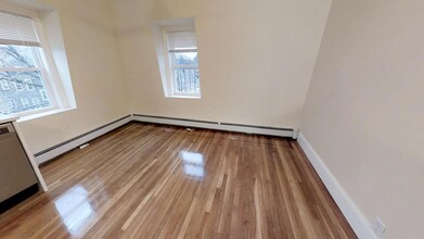 66 Walden St, Unit 4 in Cambridge, MA - Building Photo - Building Photo