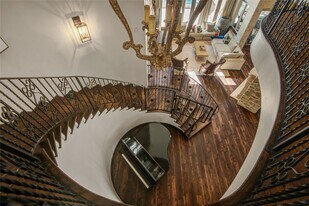 10 Sullivans Ln in Missouri City, TX - Building Photo