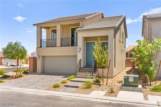 5606 Spring Trellis St in Las Vegas, NV - Building Photo - Building Photo