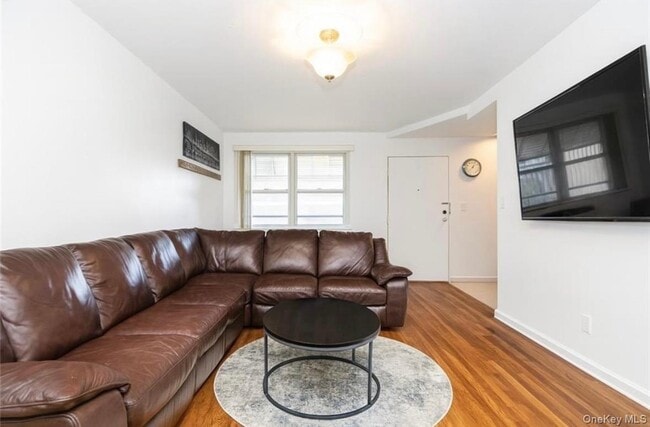 property at 1019 E 104th St