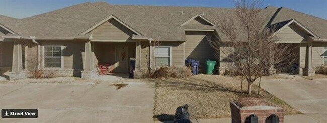 property at 925 SW 92nd St