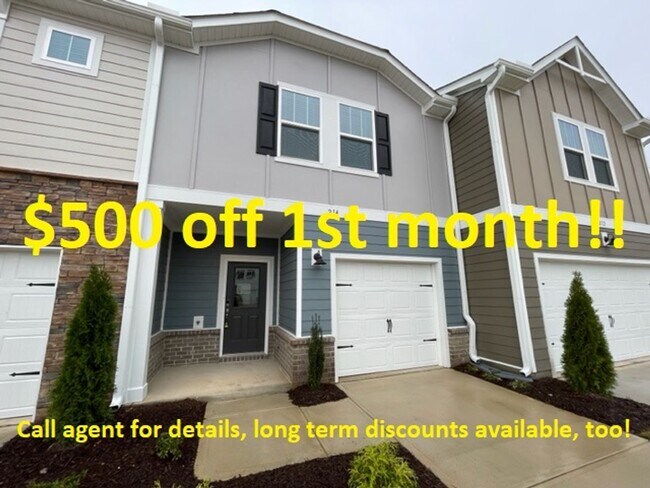 214 Brook Farm Ln in Fuquay Varina, NC - Building Photo - Building Photo