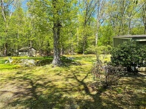 475 Hill Rd in Burrillville, RI - Building Photo - Building Photo