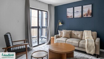 1071 Clayton Ln in Austin, TX - Building Photo