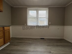 56 E Main St in Greenwich, OH - Building Photo - Building Photo