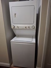 1248 W 37th Dr, Unit Room A in Los Angeles, CA - Foto de edificio - Building Photo