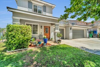 38360 Wakefield Pl in Palmdale, CA - Building Photo - Building Photo