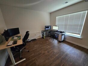 116 Woodmere Dr in Lugoff, SC - Building Photo - Building Photo