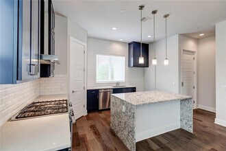 4600 Freedom Dr in Austin, TX - Building Photo - Building Photo
