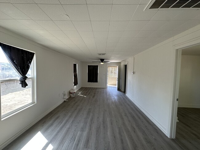 410 Decatur St in Bakersfield, CA - Building Photo - Building Photo